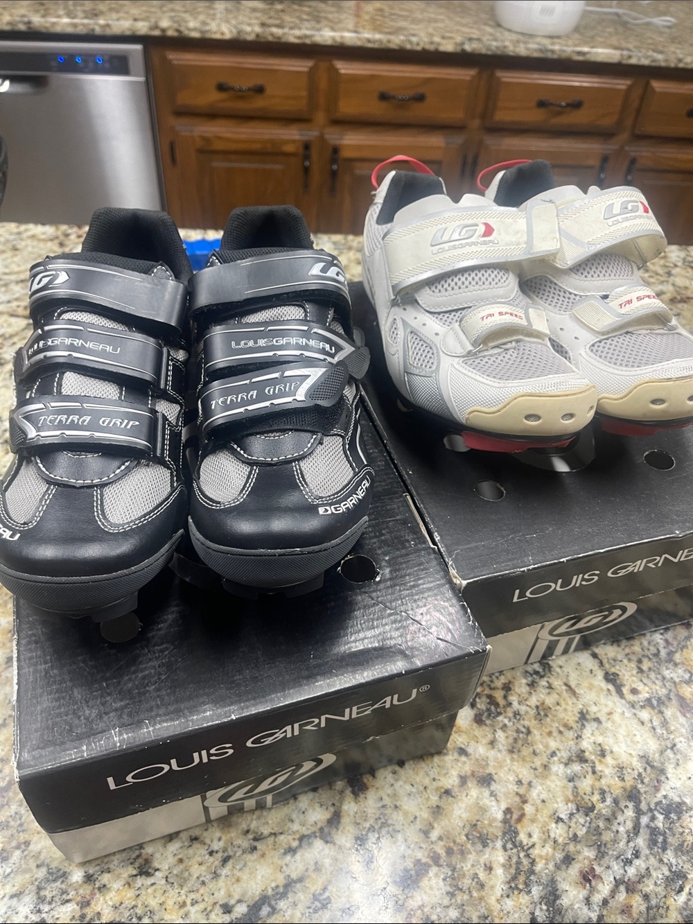 Louis Garneau Women's Athletic Cycling Shoes - Black